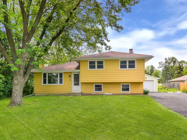 34W755 S James Dr, St Charles, IL 60174