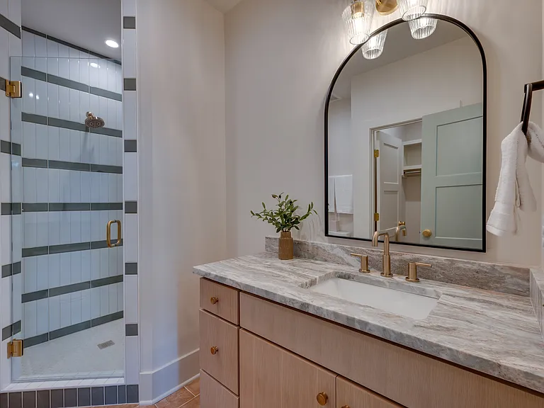 1701 Portland Ave #B — Photo 8