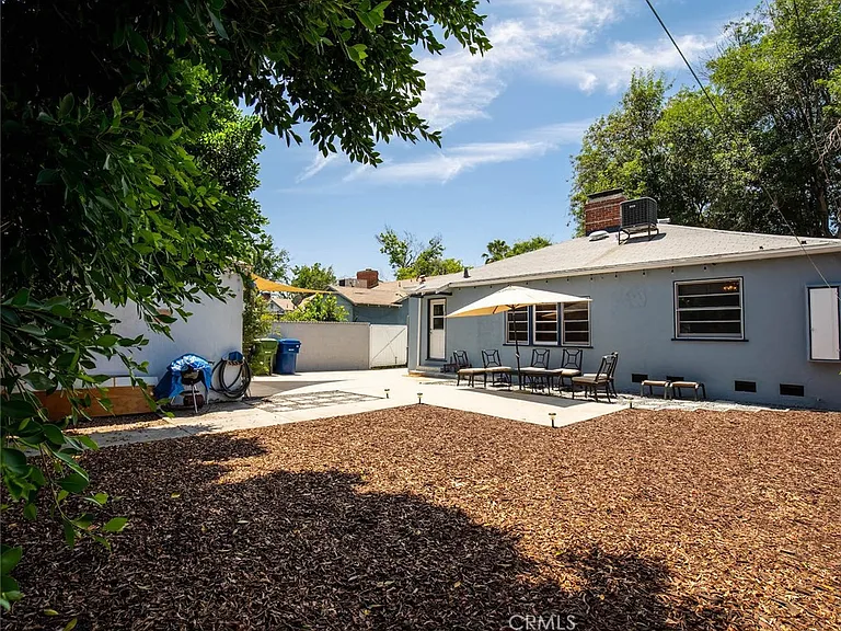4444 Tujunga Ave — Photo 6