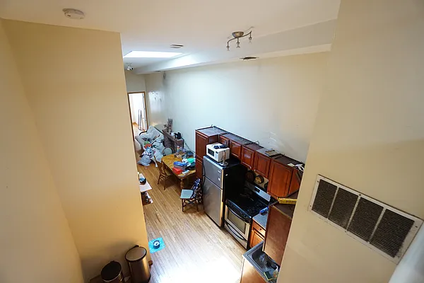 Rented by Rennit Inc. | media 7