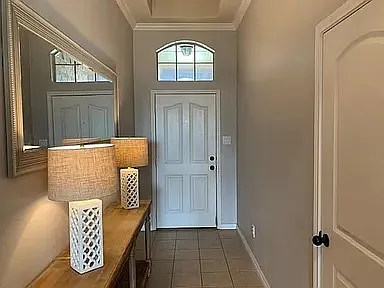 421 Commonwealth Dr — Photo 2