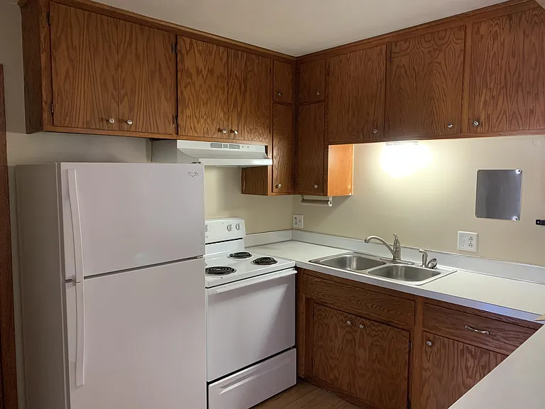409 N 2nd St #5 — Photo 9