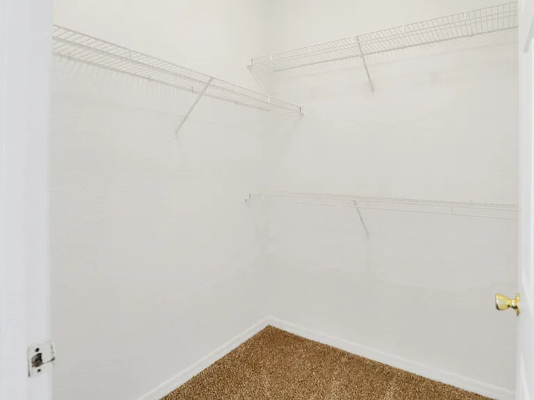 The Grove at Pleasant Valley Apartment Homes — Photo 19