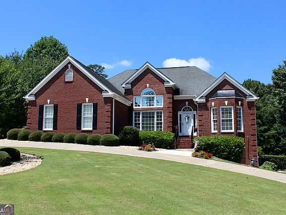 2nd image of 628 Wellington Dr