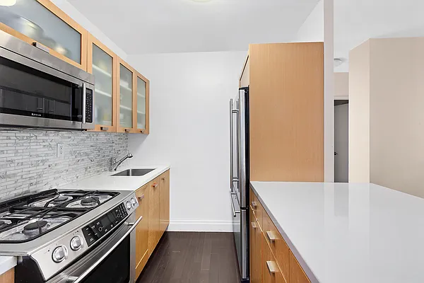 Rented by Corcoran | media 17