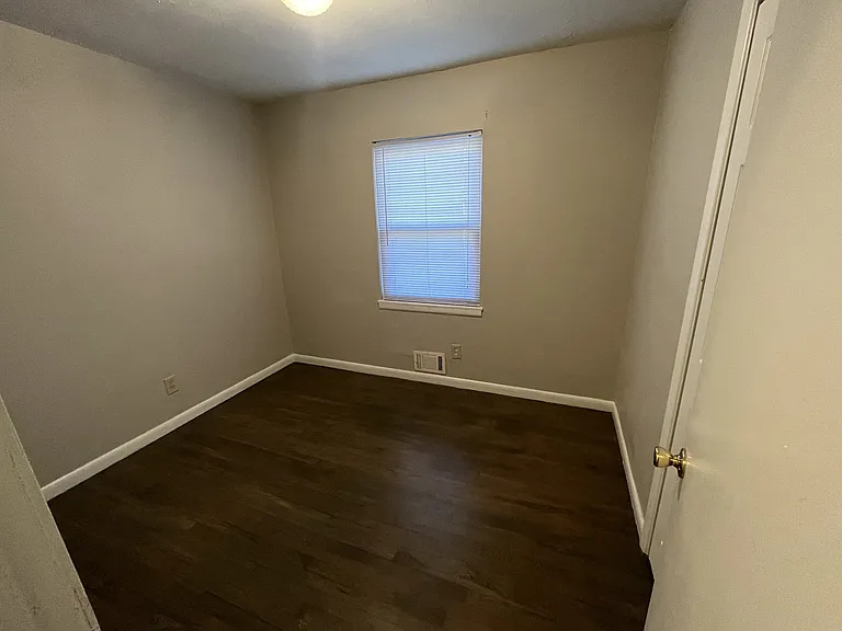 2806 Norgate Ln — Photo 5