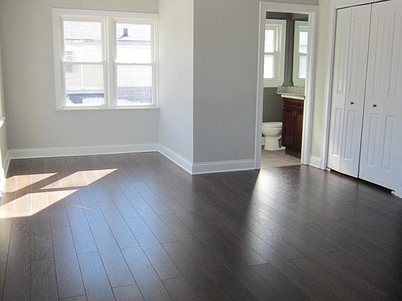 5th image of 2211 N Harlem Ave #1