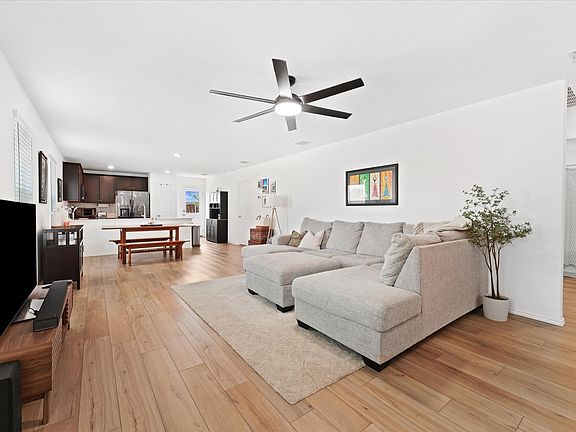 5th image of 3105 Coyote Way