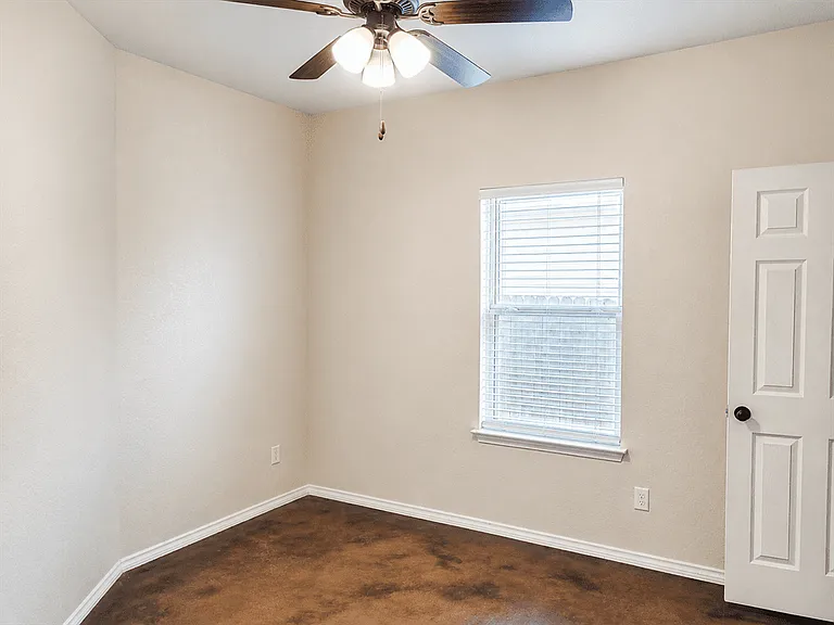 345 Emma Dr #345 — Photo 8