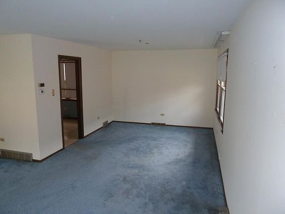 5th image of 17212 Thornwood Dr