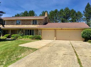 6119 Kings Scepter Rd, Grand Blanc, MI 48439