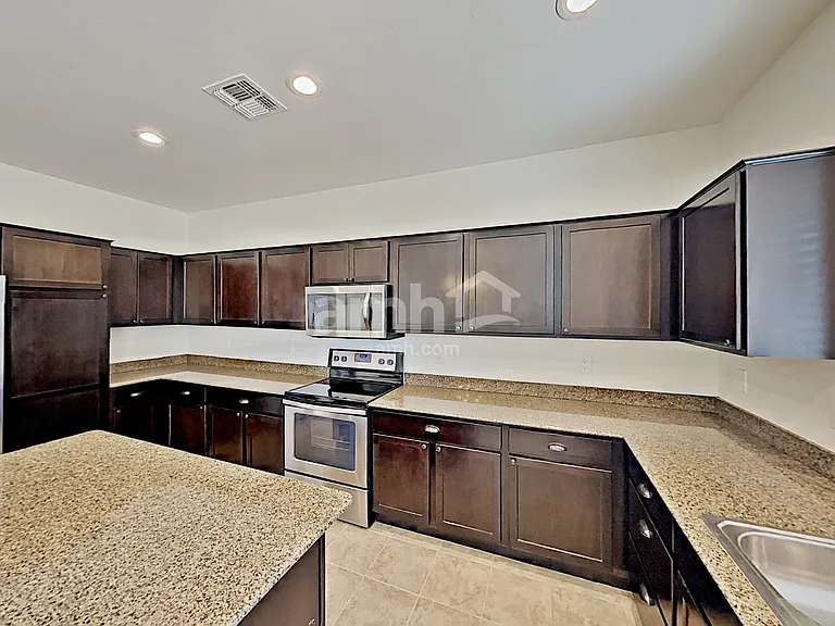 3453 N Almar — Photo 4