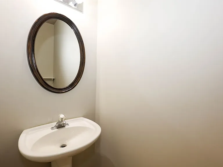 2895 Haynes Club Cir SW — Photo 26
