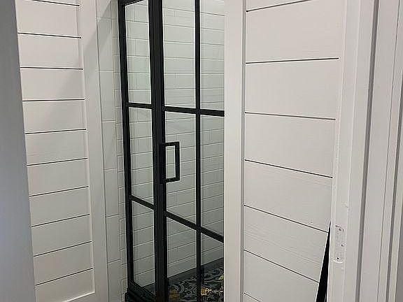 4th image of 109 Lakeshore Dr