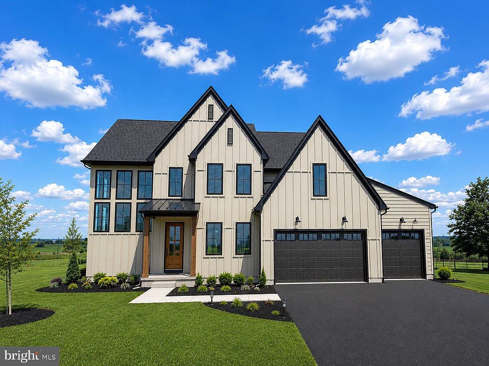 1st image of 3 Balsam Ln