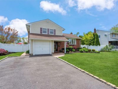 208 Marilynn Street, East Islip, NY, 11730