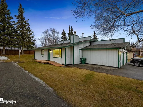 231 Fawn Ct, Anchorage, AK 99515