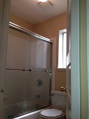 3rd image of 211 San Anselmo Ave APT 3