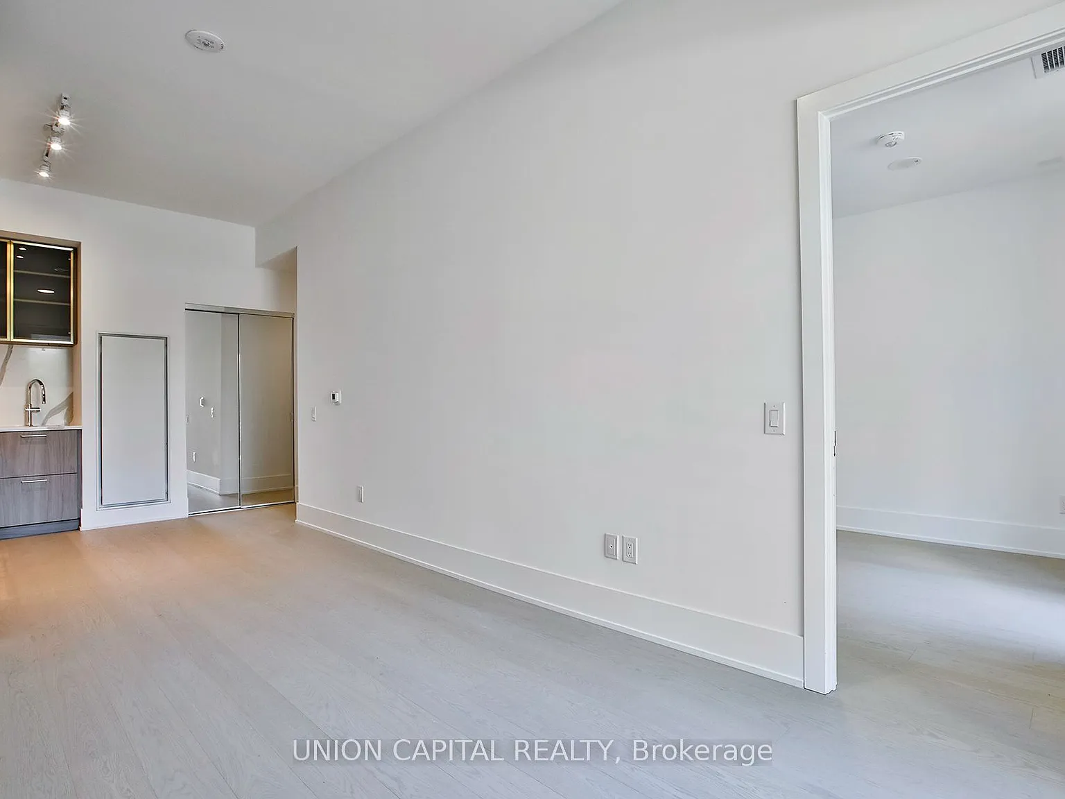 Olive Residences — Photo 2