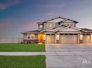 882 W Six Shooter St, Middleton, ID 83644