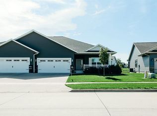 3527 Whitman Ave, Marion, IA 52302