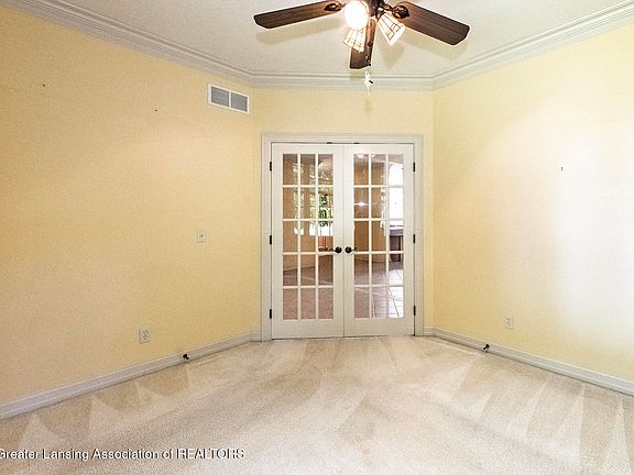 4th image of 16677 Peacock Ln