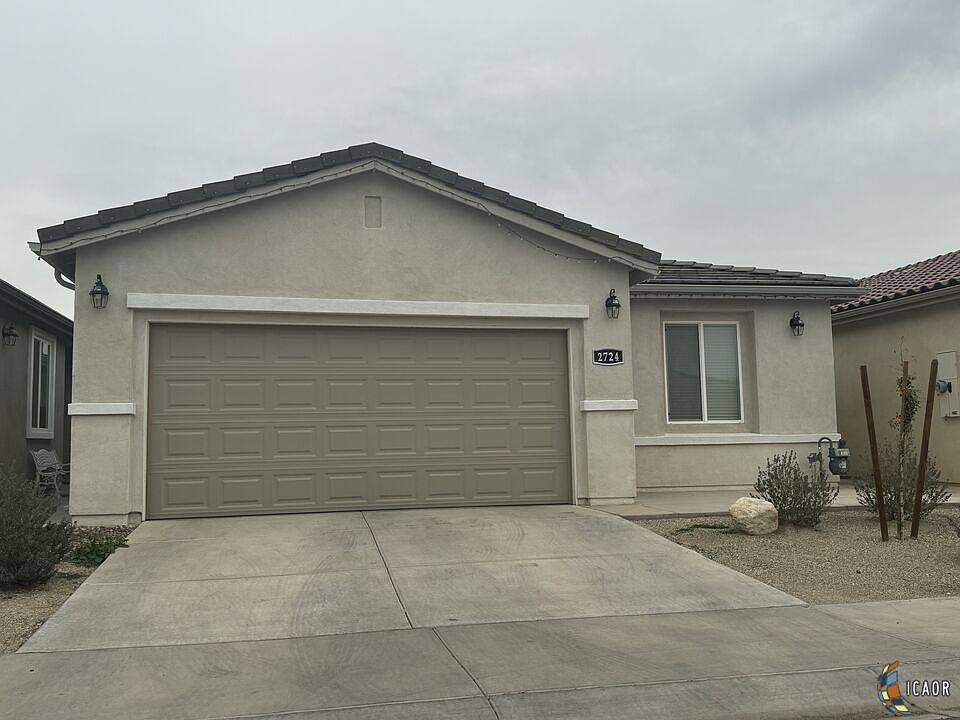 1st image of 2724 Meadowbrook Dr