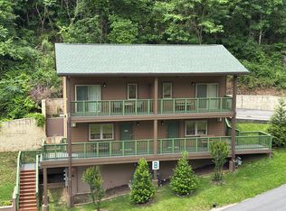121 Village Dr #2, Gatlinburg, TN 37738