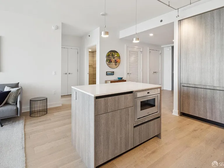 201 Folsom St #33D — Photo 22