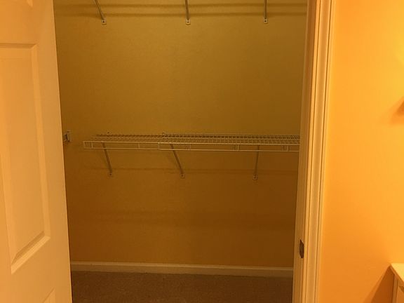 walk in closet