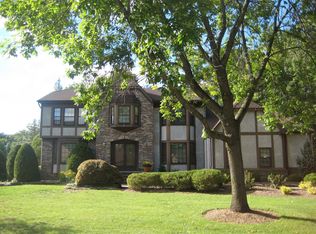 4 Rustic Ct, Florham Park, NJ 07932