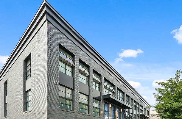 Sold by Avenue Sotheby's International Realty | media 26