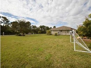1136 19th Pl SW, Vero Beach, FL 32962