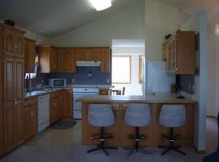 1263 Cypress Dr, Annandale, MN 55302