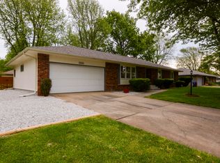 2545 W Cardinal St, Springfield, MO 65810