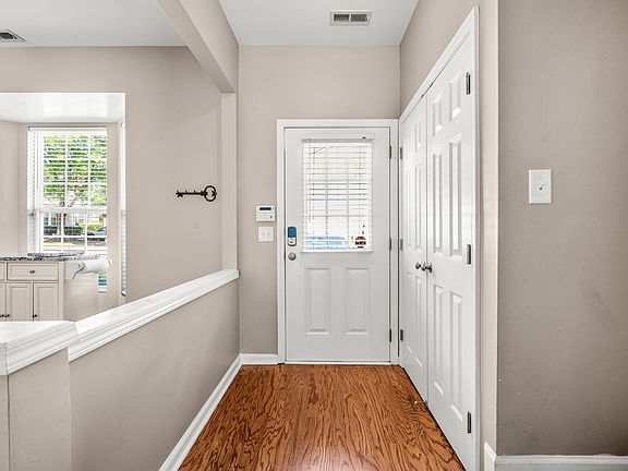 5th image of 8139 Rhiannon Rd