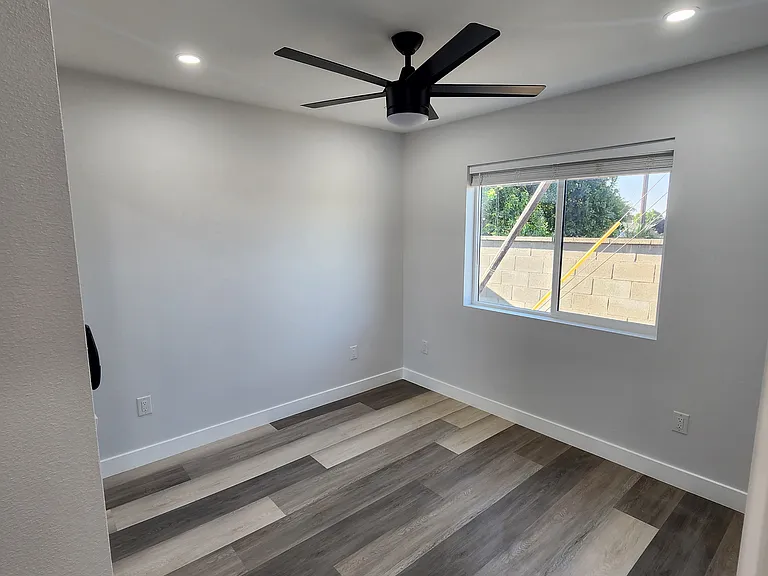 1414 N Hope Ave #B — Photo 13