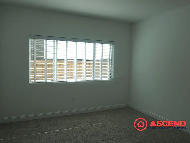 3301 Twin Knolls Ln — Photo 7