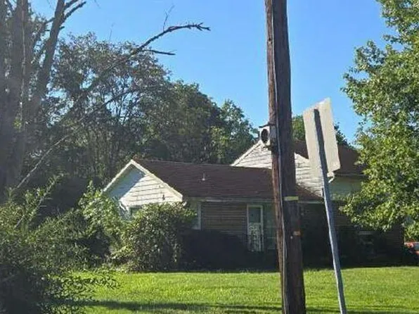 3134 Middle Creek Rd, Gilbertsville, PA 19525