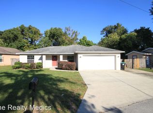 1175 Old Apopka Rd, Apopka, FL 32703