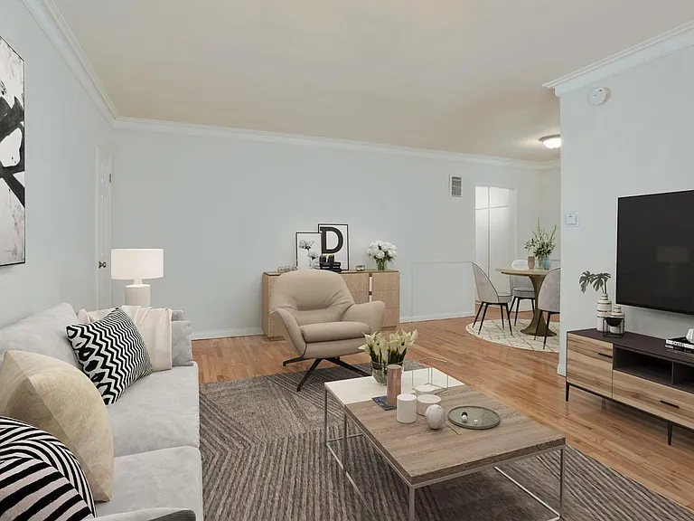 1953 Cheremoya Ave #1 — Photo 4