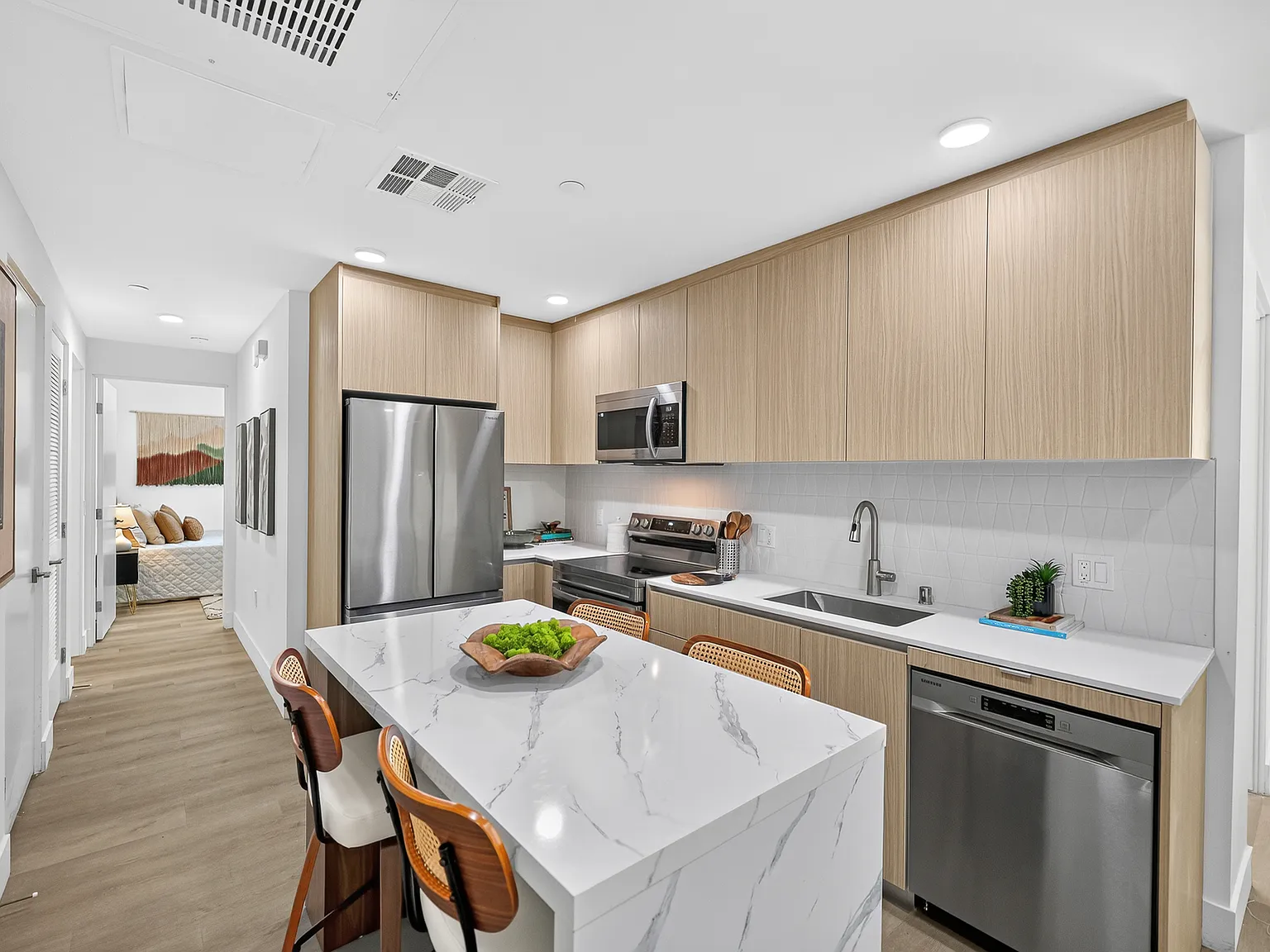 Vesper Hollywood — Photo 2
