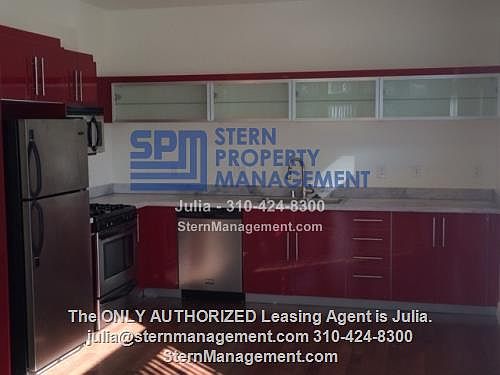 5th image of 2640 N Beachwood Dr APT 102