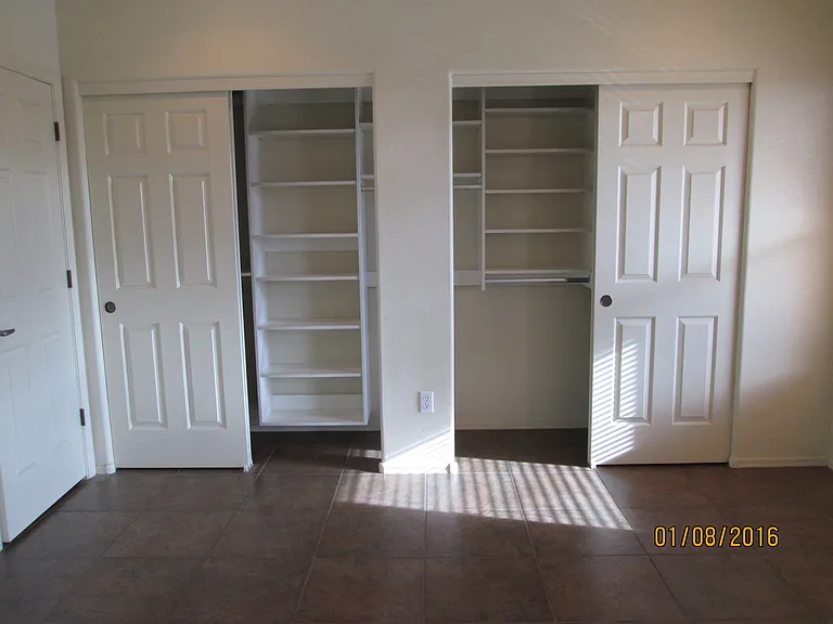 993 S Throne Room St — Photo 5