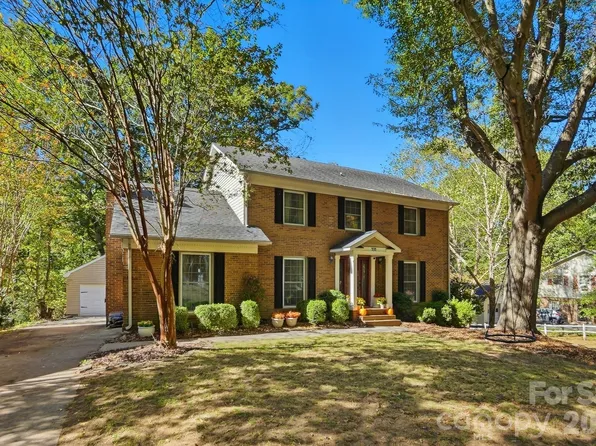434 Chadmore Dr, Charlotte, NC 28270