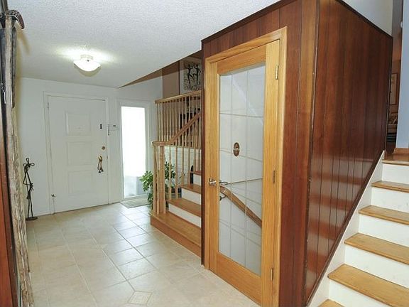 2nd image of 70 Nicholas Ave