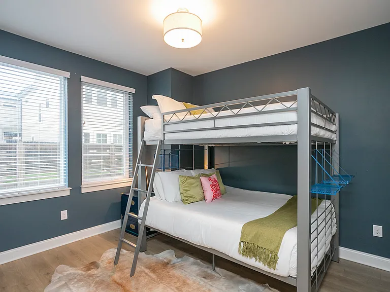 1737 Pecan St #3 — Photo 38