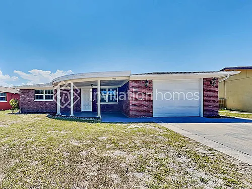 3402 Eisenhower Dr Photo 1