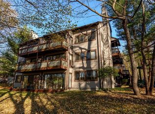 2208 Pinebrook Trl, Cuyahoga Falls, OH 44223
