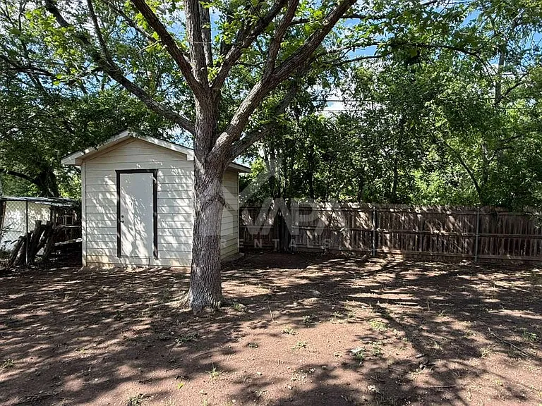 4911 Casa Grande St — Photo 18